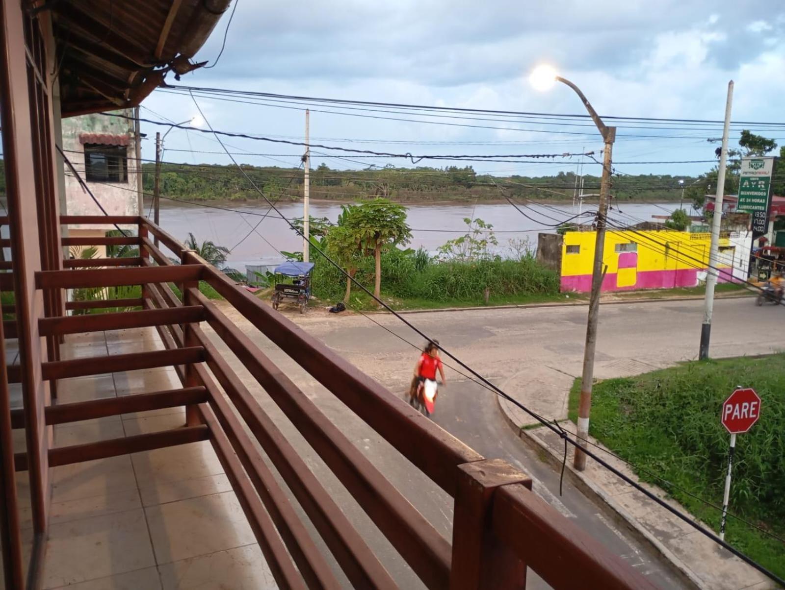 Hostal El Puerto Yurimaguas Exterior foto
