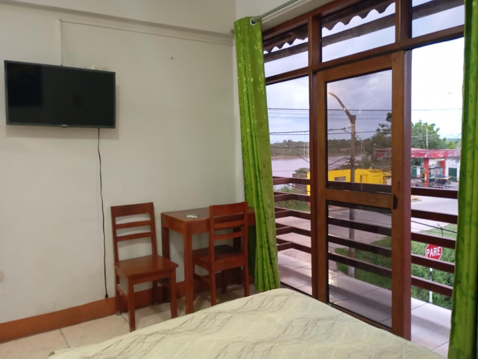 Hostal El Puerto Yurimaguas Exterior foto